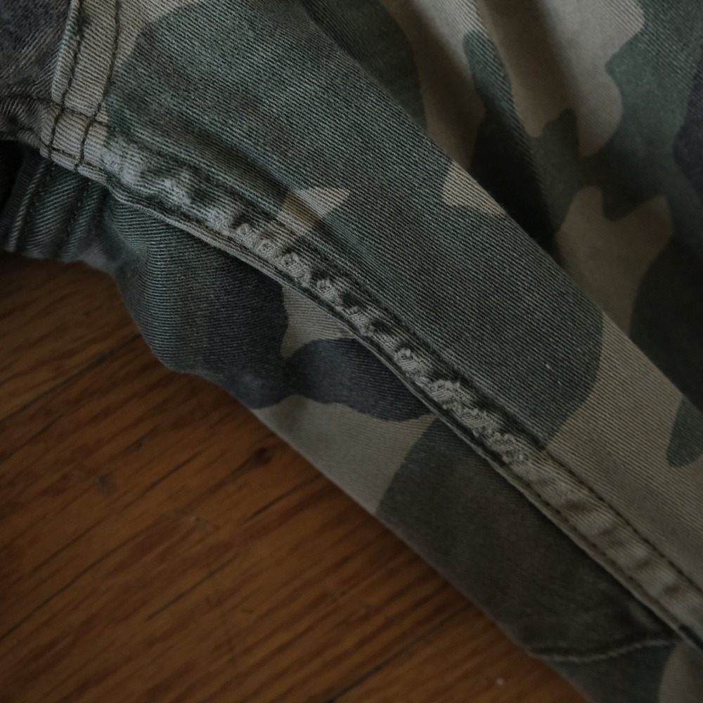 Amiri Cargo Pants Mens Camo Distressed Slim Fit Streetwear Size 27 Luxury - Picture 7 of 11